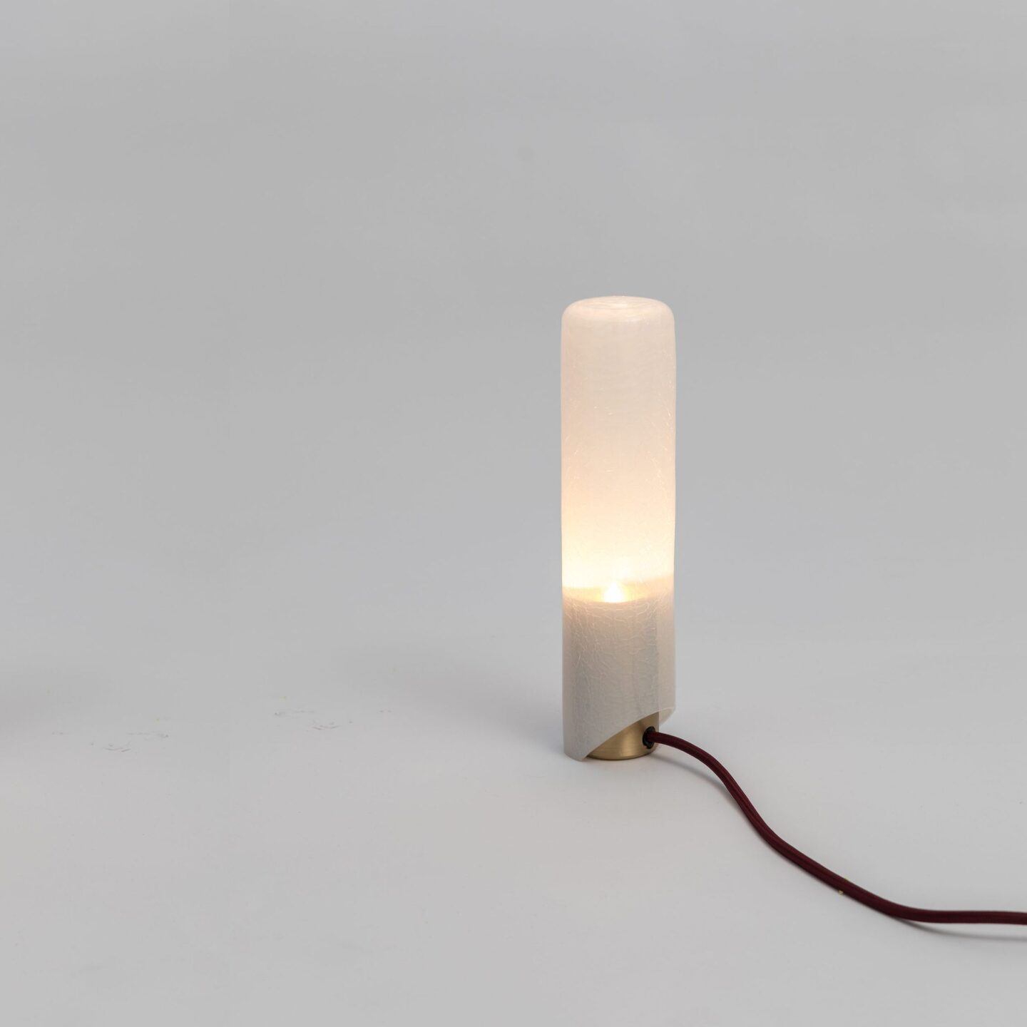 Crackle Table T1 Alabaster Brass